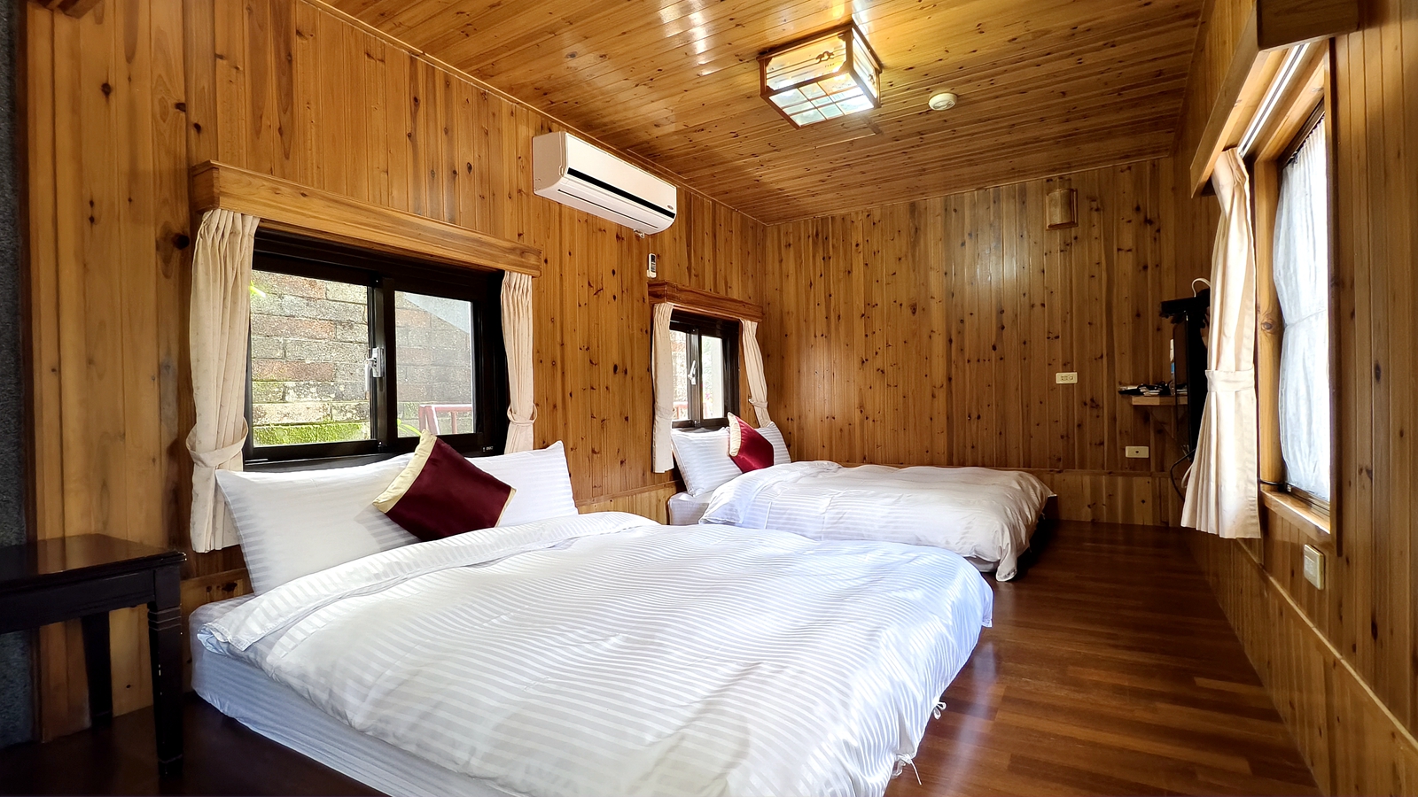 溪畔老樹溫泉山莊 圖片