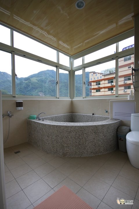 閒林築四人房(氣泡按摩浴池) - 房型照片